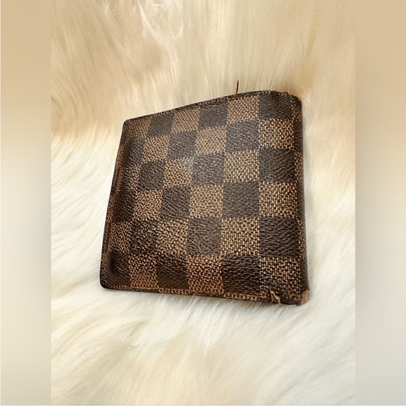 AUTHENTIC LOUIS VUITTON BIFOLD WALLETS 💙🧡❤️ - Picture 3 of 5